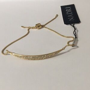🌷Gorgeous Crystals paved crescent bar bracelet